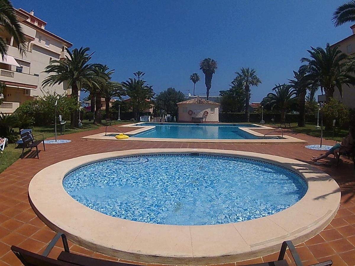 Bonito Apartamento En Primerla Linea De Playa Dénia Eksteriør billede